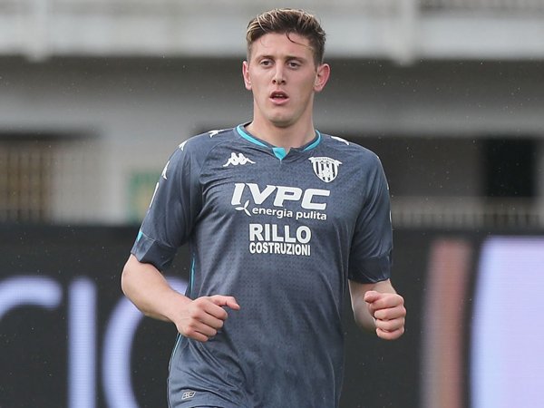 Striker Benevento, Adolfo Gaich.