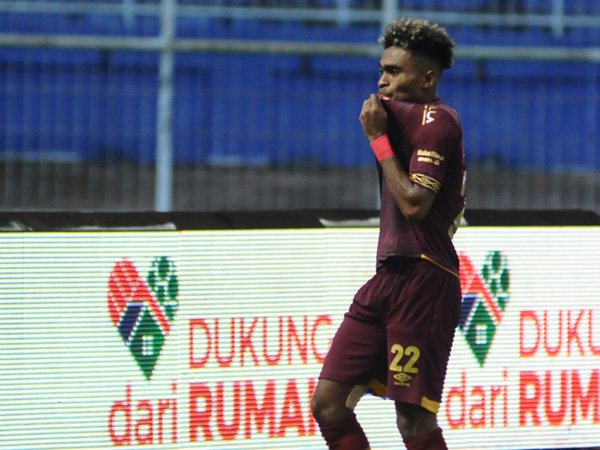 Pemain muda PSM Makassar, Yakob Sayuri