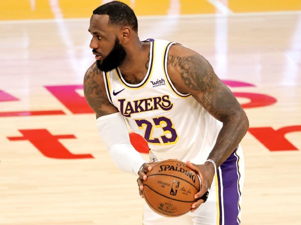 LeBron Resmi Jadi Salah Satu Pemilik dari Liverpool