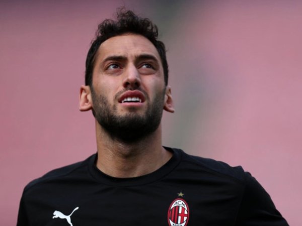 Hakan Calhanoglu