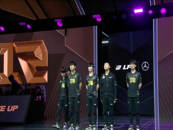 Royal Never Give Up Pastikan Tiket MSI usai Juara LPL Spring Split 2021