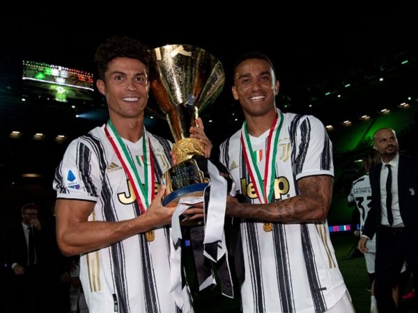 Danilo sudah terbiasa dengan sikap Cristiano Ronaldo sejak di Real Madrid.