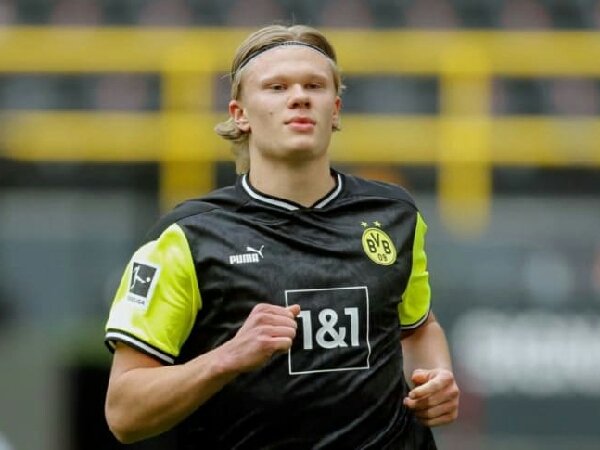 Watzke tegaskan bahwa Erling Haaland akan bertahan di Borussia Dortmund tahun depan