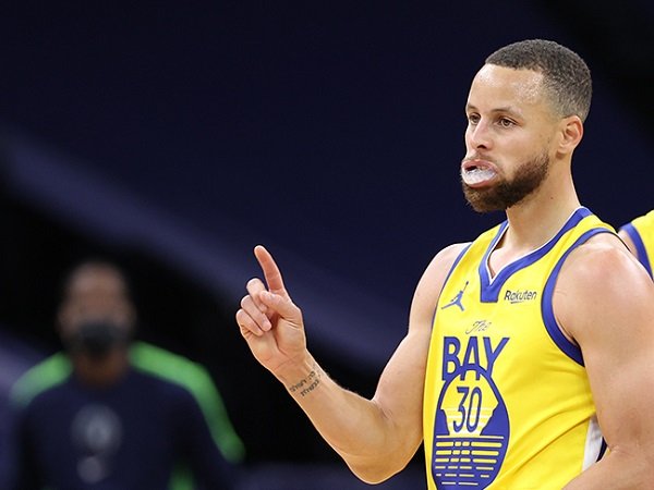 Point guard Golden State Warriors, Stephen Curry.