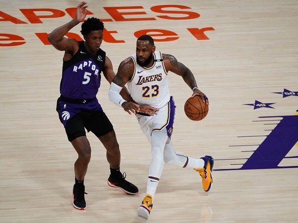 Cedera tidak akan halangi LeBron James bermain di babak playoff.