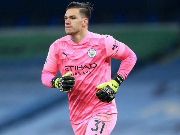 Kiper Manchester City, Ederson Moraes.