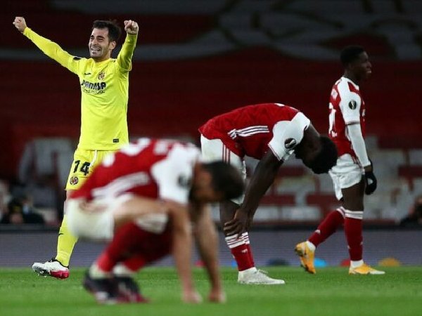 Arsenal tidak akan bermain di kompetisi Eropa musim depan