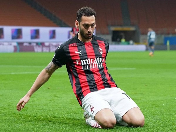 Hakan Calhanoglu