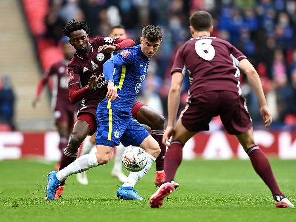 Chelsea kembali berhadapan dengan Leicester City.