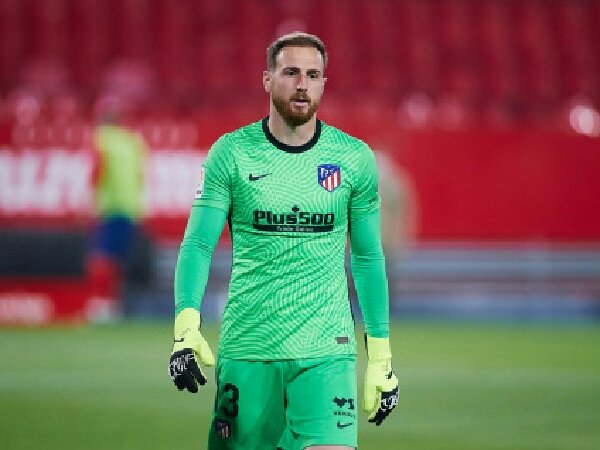 MU siap tukar David de Gea untuk Jan Oblak