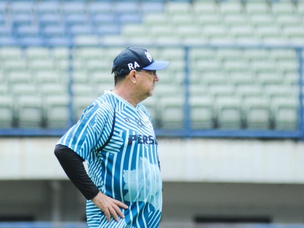 Pelatih Persib, Robert Rene Alberts