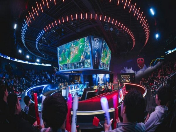 LCK Summer Split 2021 Digelar Offline, Penonton Diizinkan Hadir ke Stadion