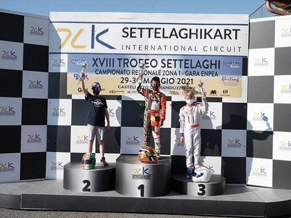 Pebalap muda Indonesia, Qarrar Firhand Ali naik podium pertama di ROK Cup Italia 2021. (MNC Media)