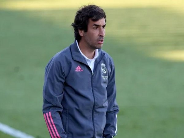 Luis Figo dukung Raul Gonzalez jadi pelatih Real Madrid. (Images: Getty)