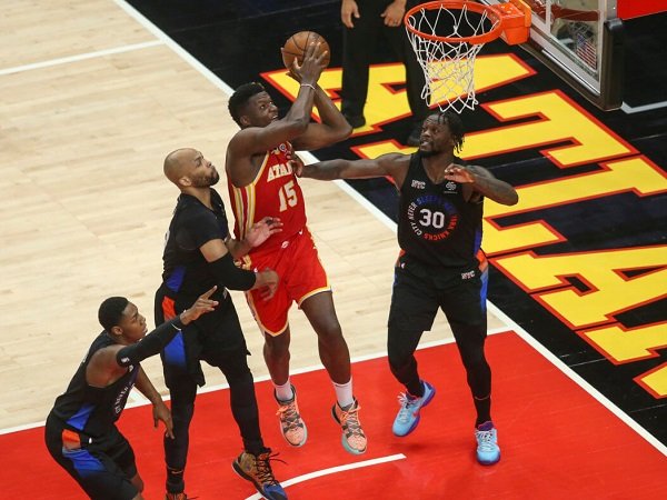 Clint Capela sesumbar bisa pulangkan New York Knicks di ronde pertama.