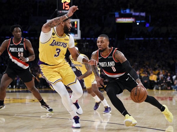 Nick Young yakin Lakers bakal makin kuat jika diperkuat Damian Lillard.