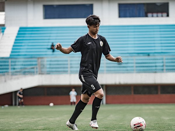 Hokky Caraka ikut berlatih dengan tim senior PSS Sleman