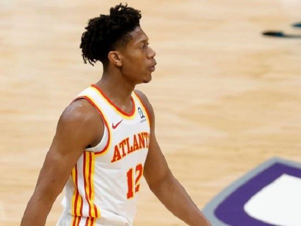 Atlanta Hawks bakal kehilangan De'Andre Hunter hingga akhir musim. (Images: Getty)