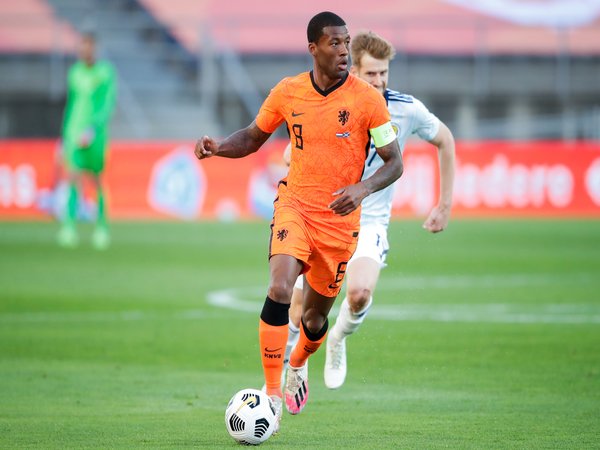 Georginio Wijnaldum buka suara perihal keputusannya lebih memilih PSG ketimbang Barcelona musim panas ini / via AP Photo