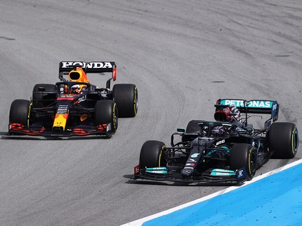 Red Bull, Mercedes, Max Verstappen, Lewis Hamilton