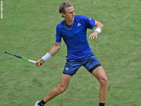 Sebastian Korda melenggang ke babak kedua di Halle musim 2021
