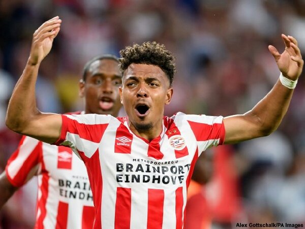 Borussia Dortmund Dapat Dukungan Untuk Rekrut Donyell Malen dari PSV Eindhoven