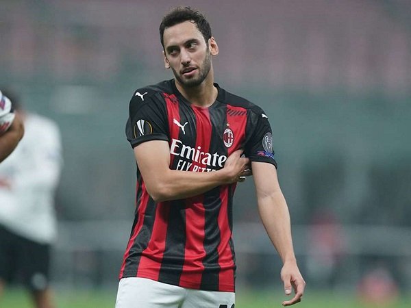Hakan Calhanoglu