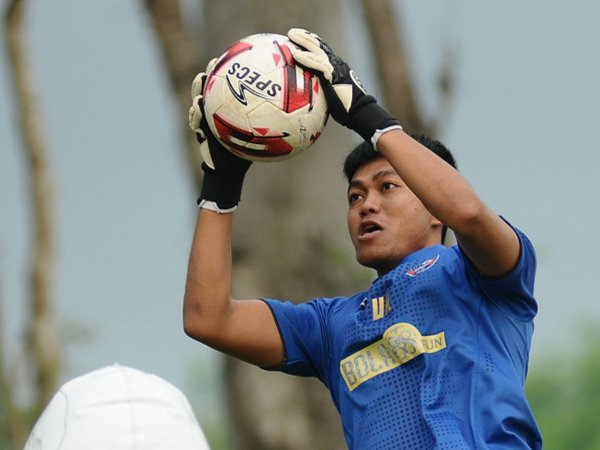Kiper Arema FC, Utam Rusdiyana gabung Persekat Tegal