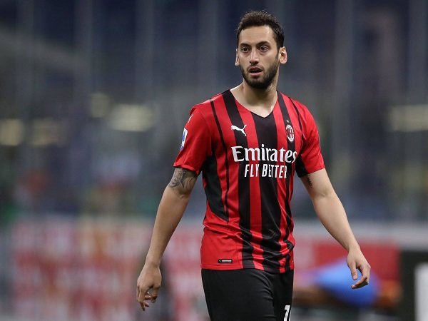 Hakan Calhanoglu