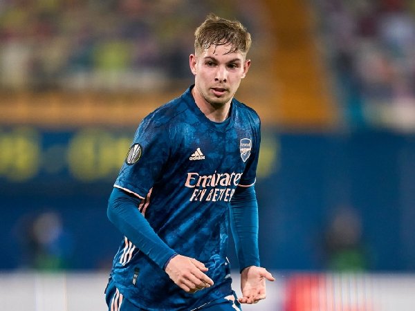 Aston Villa belum menyerah mengejar Emile Smith Rowe