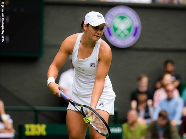 Ashleigh Barty tantang Katerina Siniakova di babak ketiga Wimbledon 2021