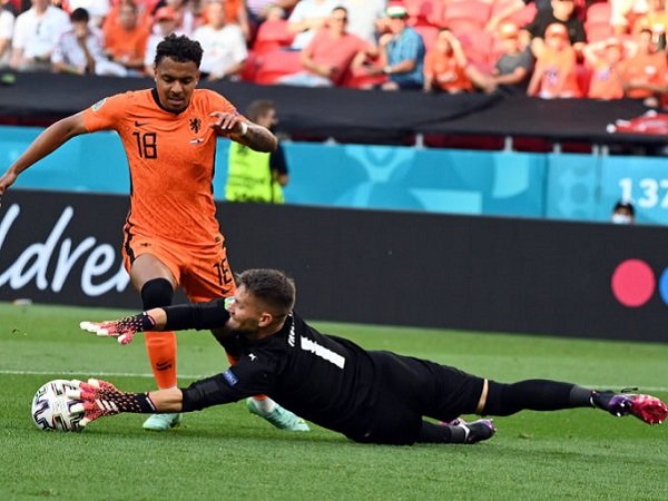 Tomas Vaclik punya kesepakatan untuk gabung Napoli.