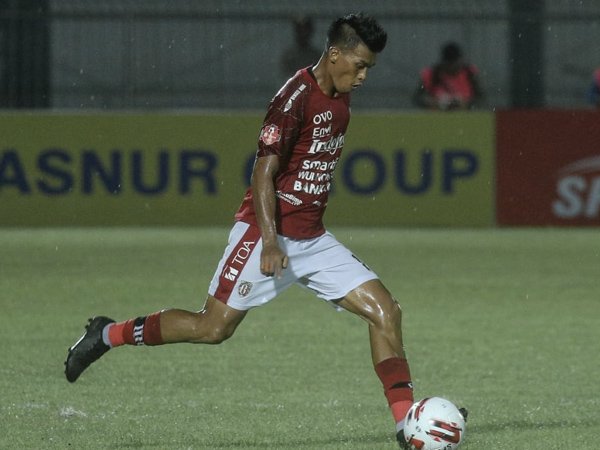 Penyerang Bali United, Lerby Eliandry