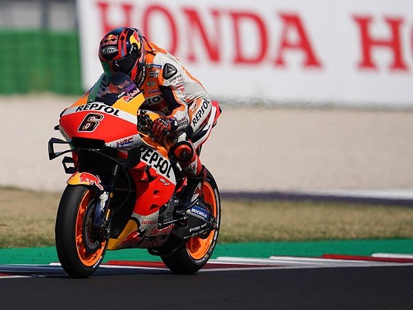 Stefan Bradl tak tutup kemungkinan hengkang ke tim lain.