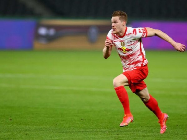 Borussia Dortmund incar Marcel Halstenberg dari RB leipzig