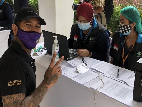 Kelly Purwanto motivasi masyrakat Indonesia supaya tidak takut divaksin.