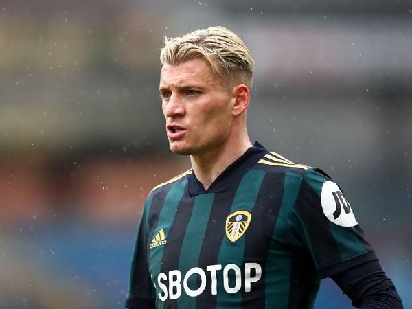 AS Roma incar Ezgjan Alioski untuk jadi pengganti Leonardo Spinazzola