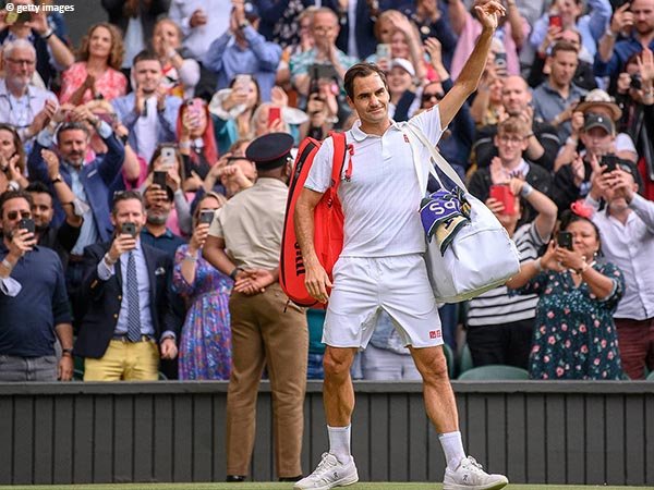 Reaksi Roger Federer usai kalah di perempatfinal Wimbledon 2021
