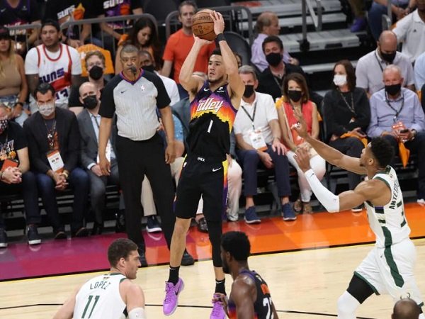 Shooting guard Phoenix Suns, Devin Booker. (Images: Getty)