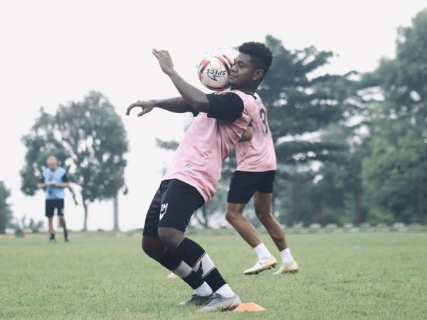 Penyerang muda PS Tira, Ronaldo Wanma