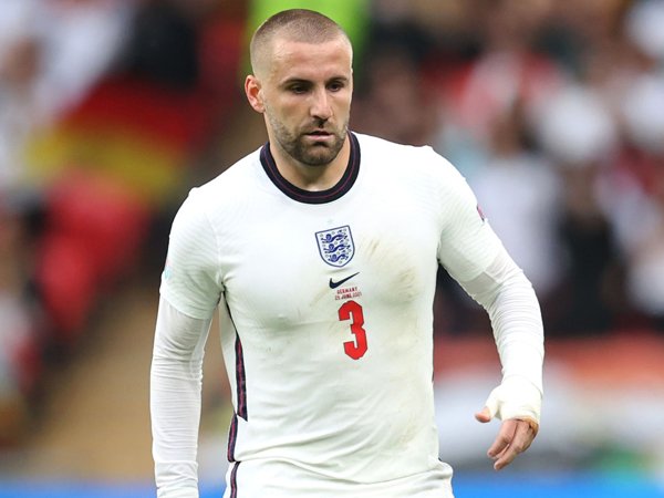 Bek kiri timnas Inggris, Luke Shaw.