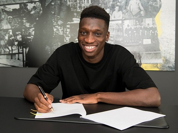 Borussia Dortmund rekrut Abdoulaye Kamara dari PSG