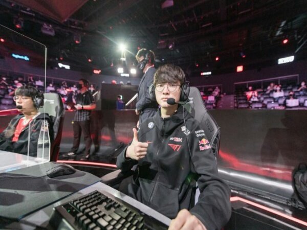 LCK Summer 2021: Faker Antarkan T1 Tembus Peringkat Ketiga Klasemen