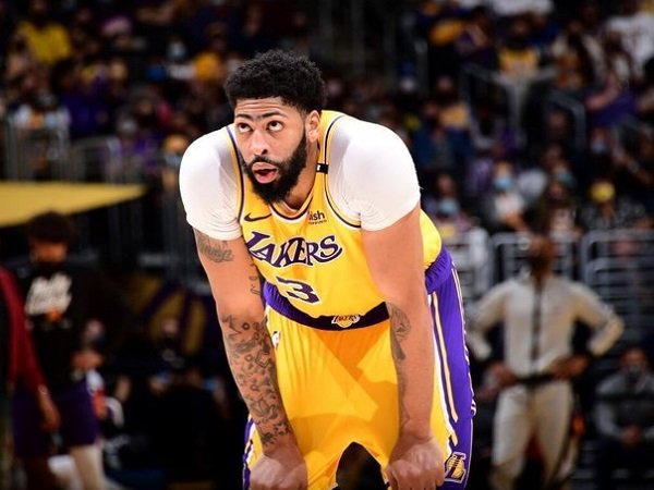 Oscar Robertson sebut Giannis Antetokounmpo hanya bisa dihentikan Anthony Davis.