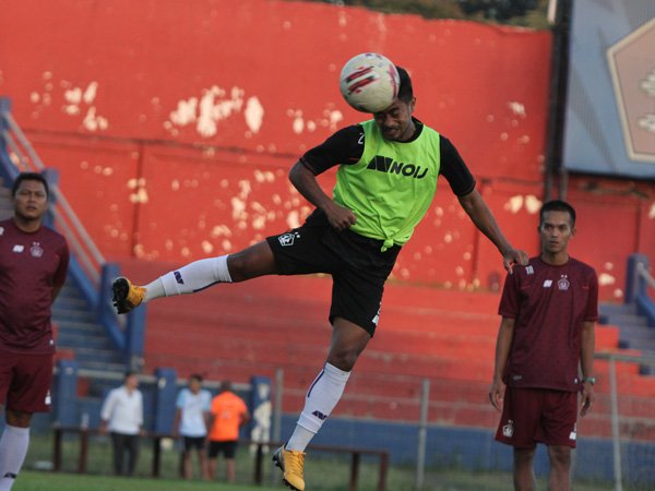 Pemain bertahan Persik Kediri, Ibrahim Sanjaya
