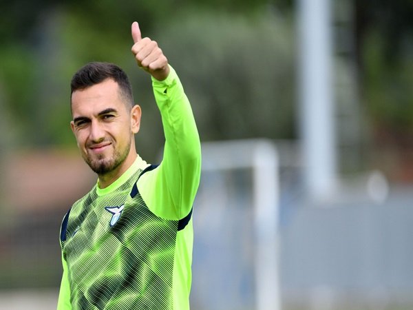 Gelandang lazio jadi rebutan Marseille dan Valencia