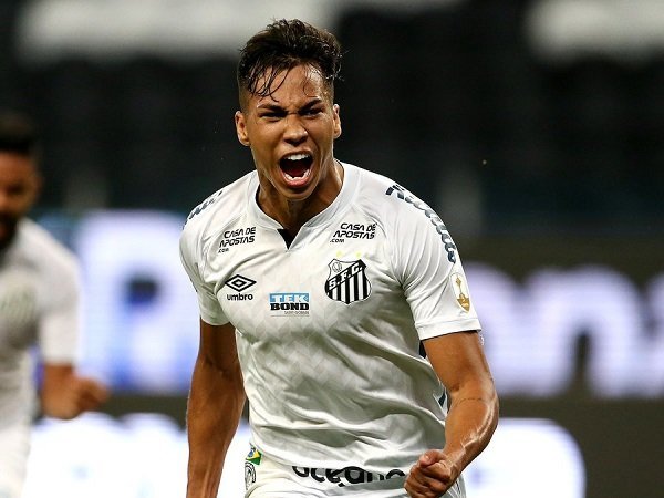 Kaio Jorge kabarnya hanya inginkan Juventus sebagai pelabuhan anyarnya.