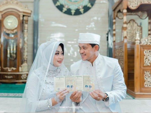 Rizky Pellu setelah proses akad nikah