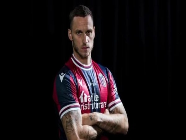 Marko Arnautovic akhirnya resmi bergabung dengan Bologna musim panas ini / via Bologna FC 1909