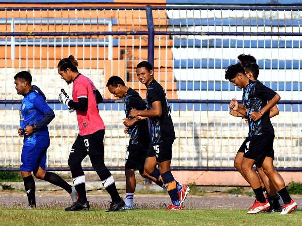 Latihan skuat Persela Lamongan usai menjalani libur